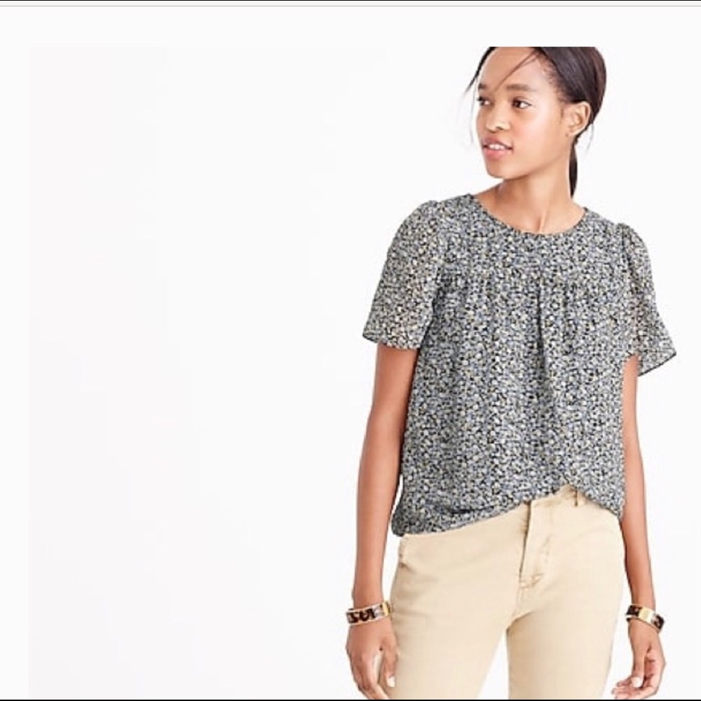 Metallic chiffon top in ditzy floral.